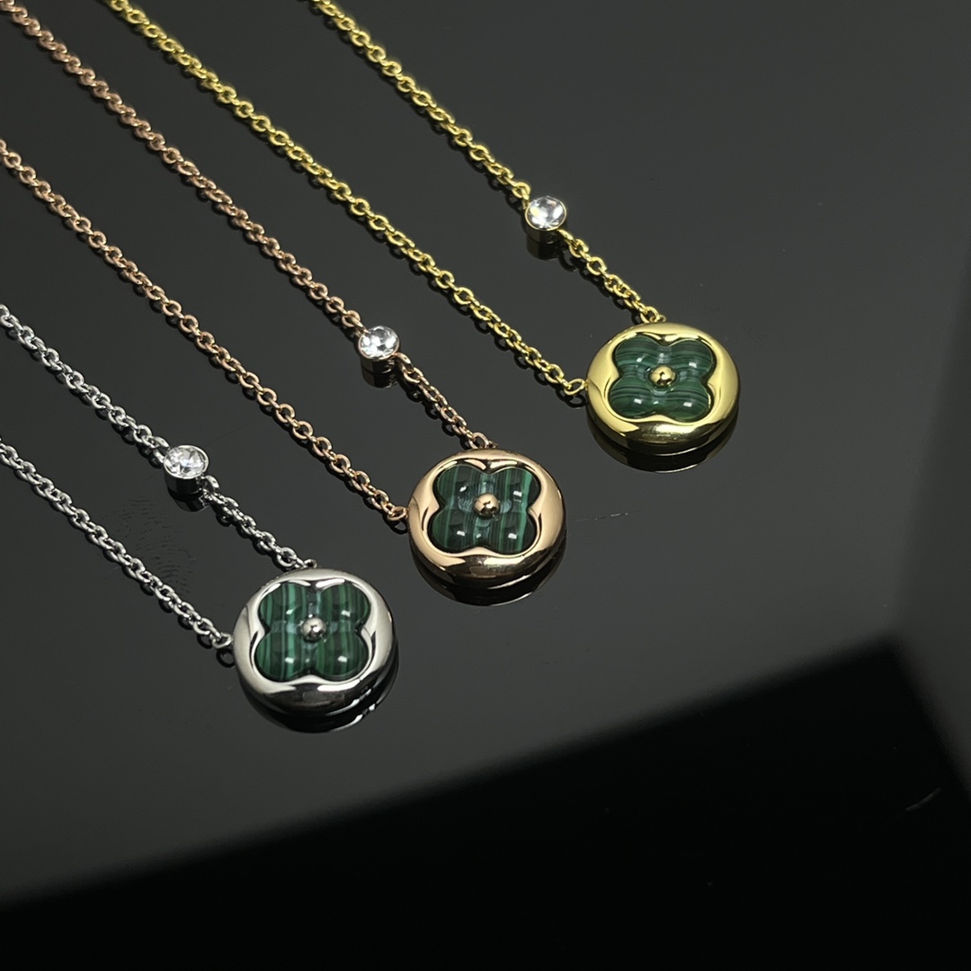 LV Necklace 03lyr390